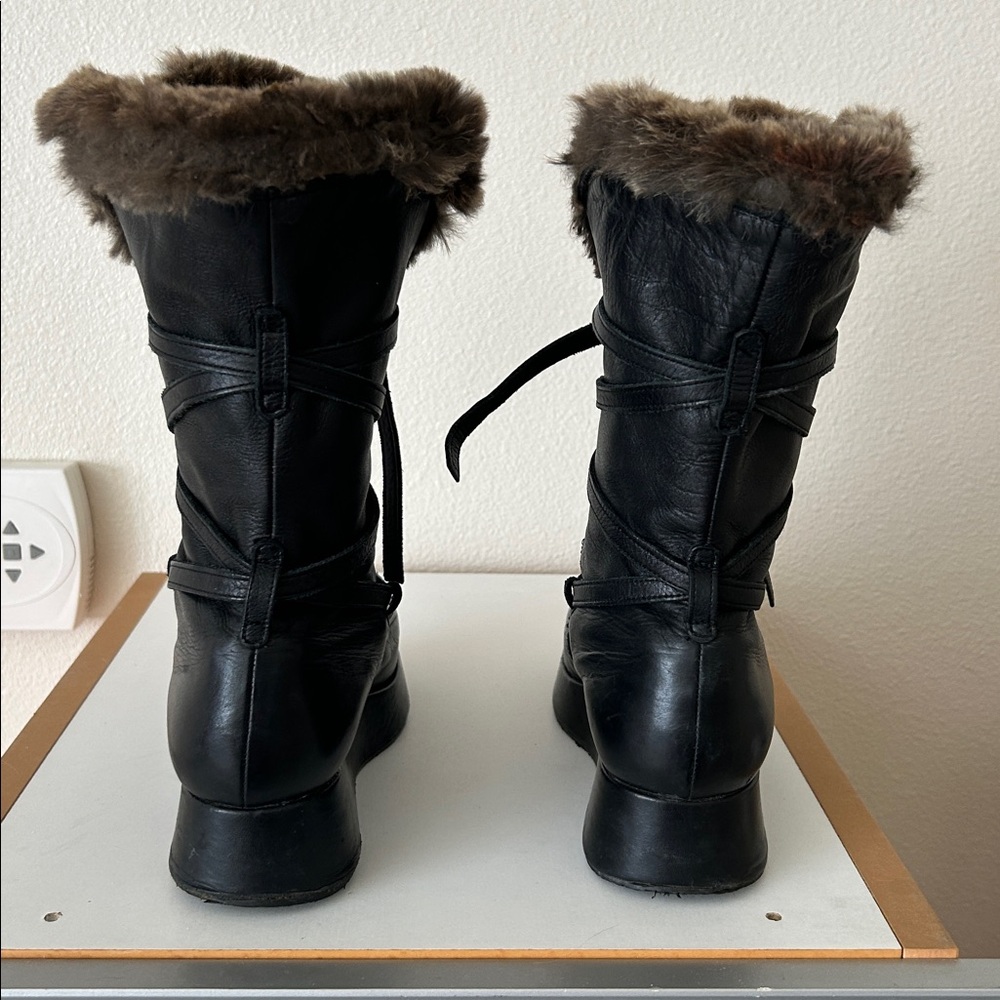 Stephane Kélian - Paris Women's Black Fur-Lined Winter Boots. Size 8 - Picture 4 of 14